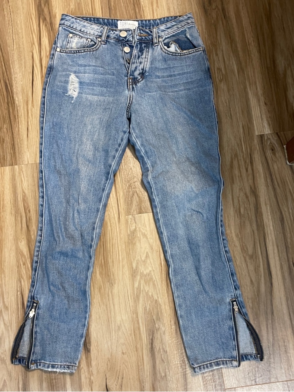 Tobi Light Blue Distressed Women's Jeans with Ankle Zips